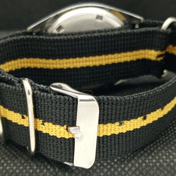 Vintage 1979 Seiko Automatic Mens Silver Watch W/daydate & Arabic accents - Picture 2 of 7